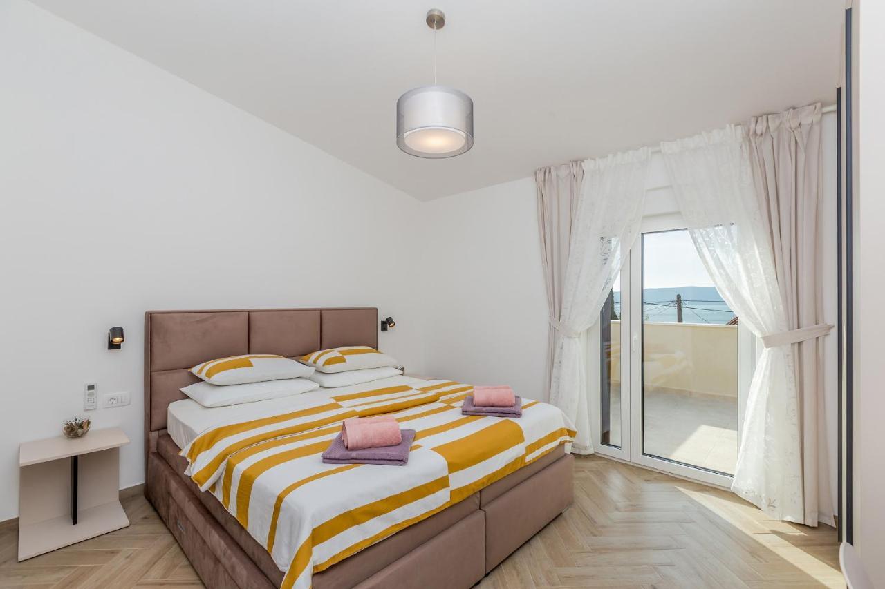 Holiday House Villa Andro Pinezići Exteriér fotografie