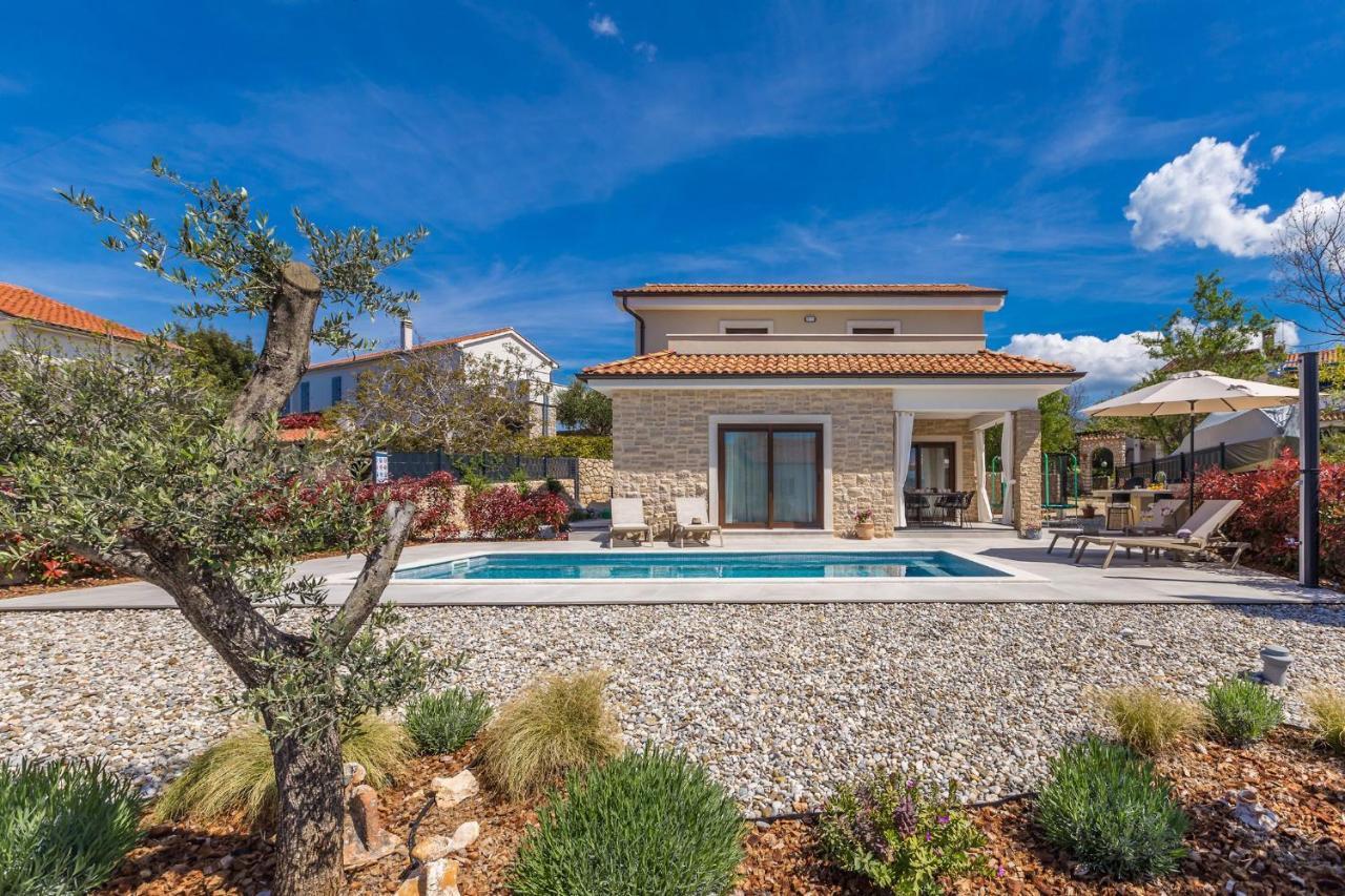 Holiday House Villa Andro Pinezići Exteriér fotografie