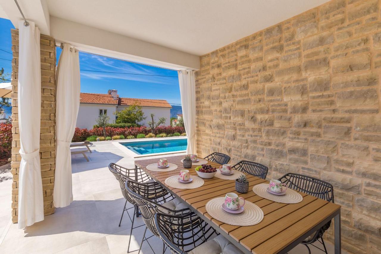 Holiday House Villa Andro Pinezići Exteriér fotografie